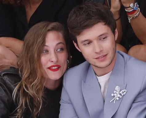 nick robinson girlfriend samantha urbani|Nick Robinson And His Partner Have Moved In。